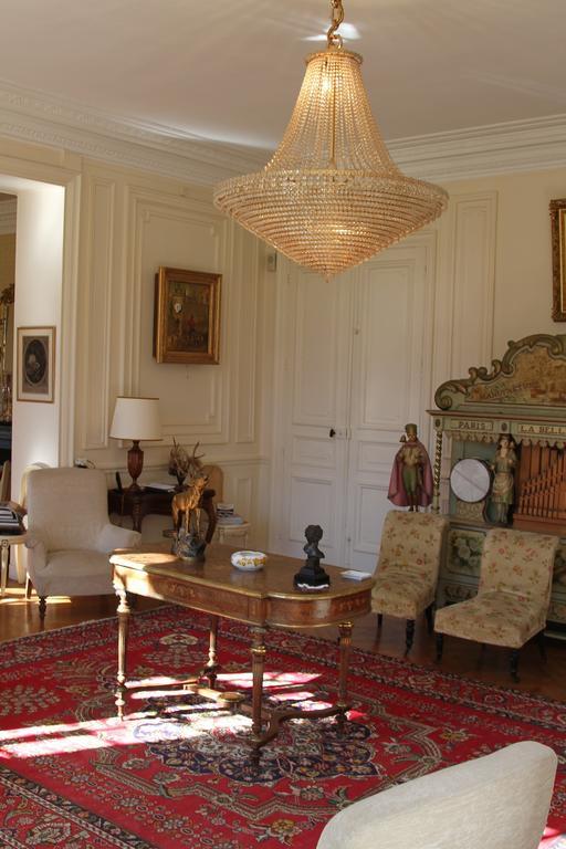 Chateau Du Breuil Bed and Breakfast Gevrolles Esterno foto