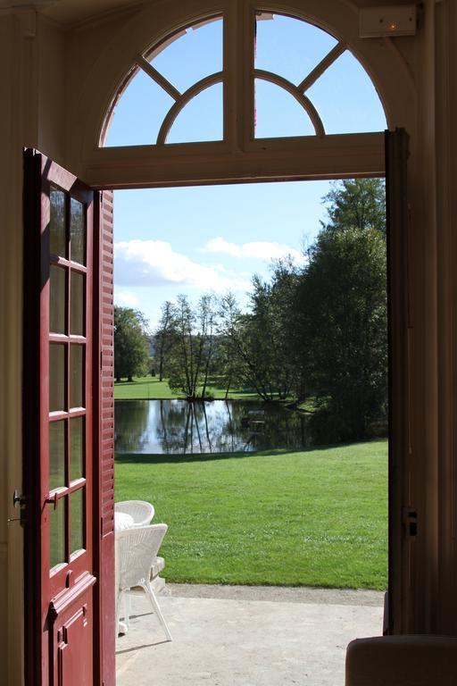 Chateau Du Breuil Bed and Breakfast Gevrolles Esterno foto
