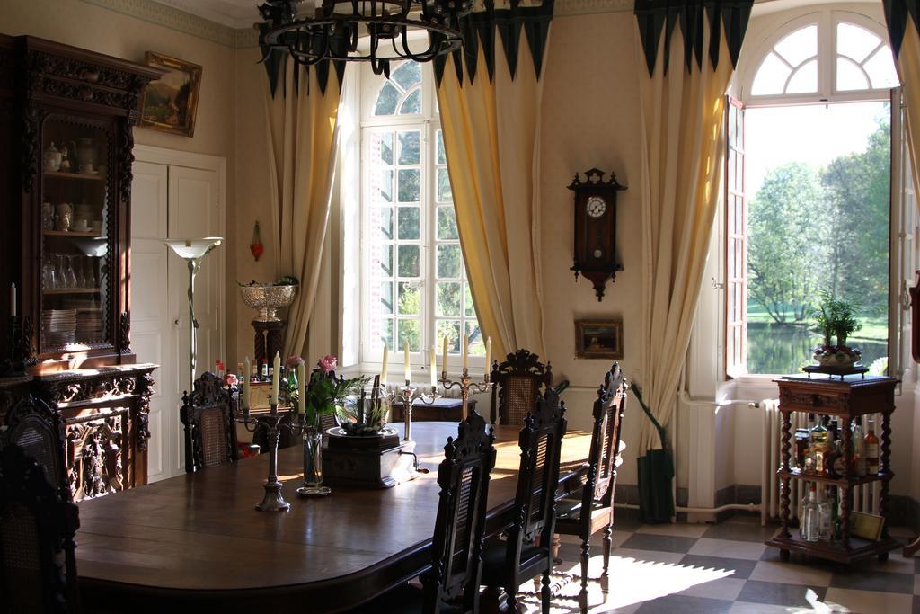 Chateau Du Breuil Bed and Breakfast Gevrolles Esterno foto